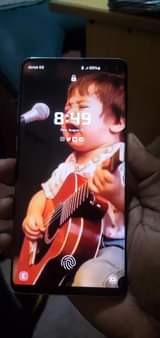 A picture of Samsung s10