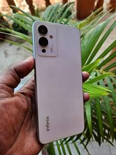 A picture of INFINIX NOTE 12