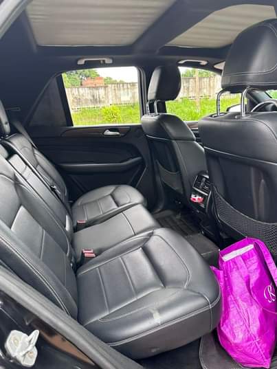A picture of 2013 ML350 neatly upgraded to GLE350 All components are intact