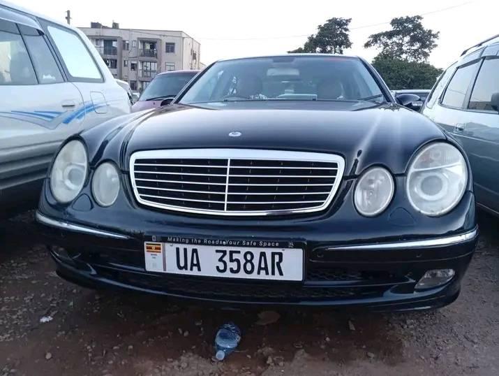 A picture of Mercedes Benz