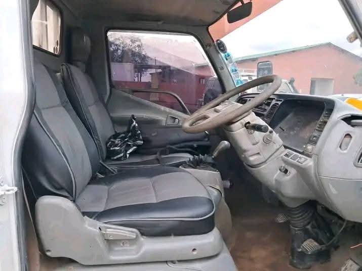 used mitsubishi canter