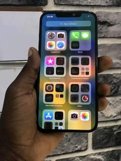 A picture of 12 pro max 128 gb