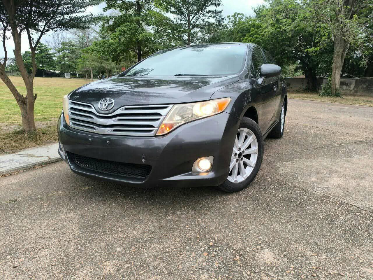 A picture of 2010 Toyota venza foreign used toyota venza foreign used