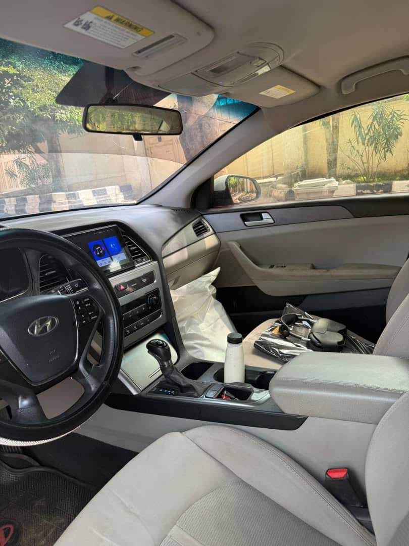 A picture of SELLING 2016 sonata with sharp 360 proxy sensors with full