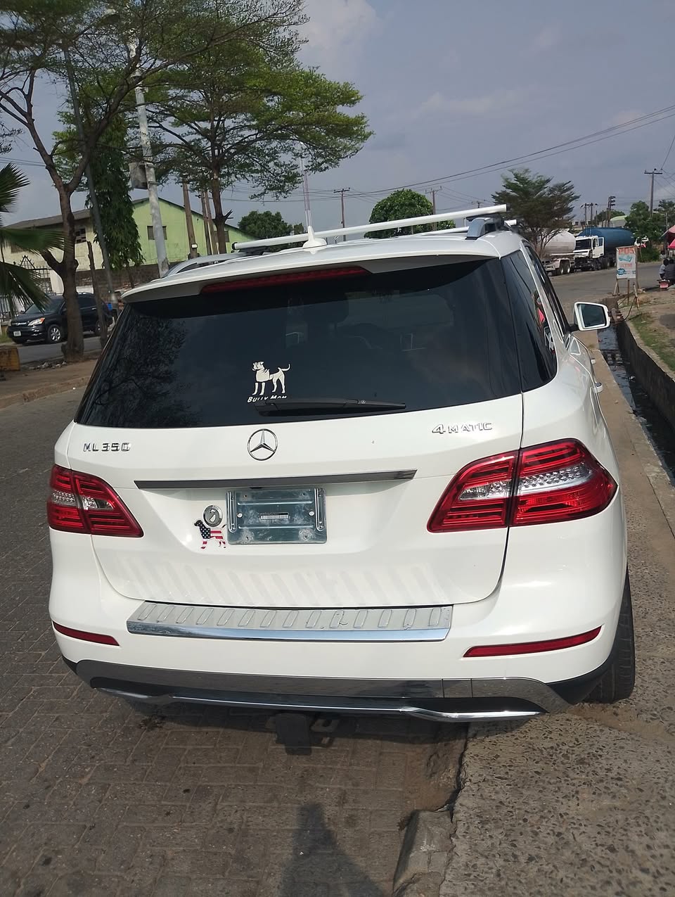 A picture of ML 350