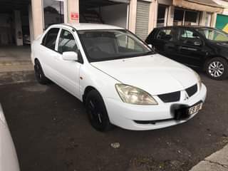 mitsubishi lancer