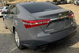 A picture of TOYOTA AVALON XLE Keyless Fullest Option Model 2015 Price 12