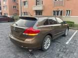 A picture of This is Toyota venza 2009 model clean in and out