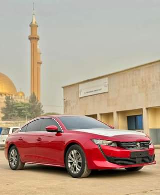A picture of PEUGEOT 508