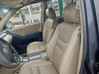 A picture of Toyota Highlander 04