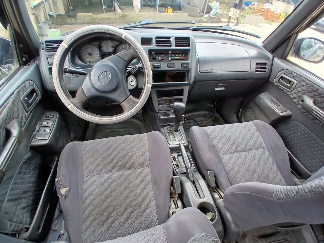 A picture of Toyota Rav4