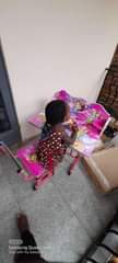 A picture of Kids reading