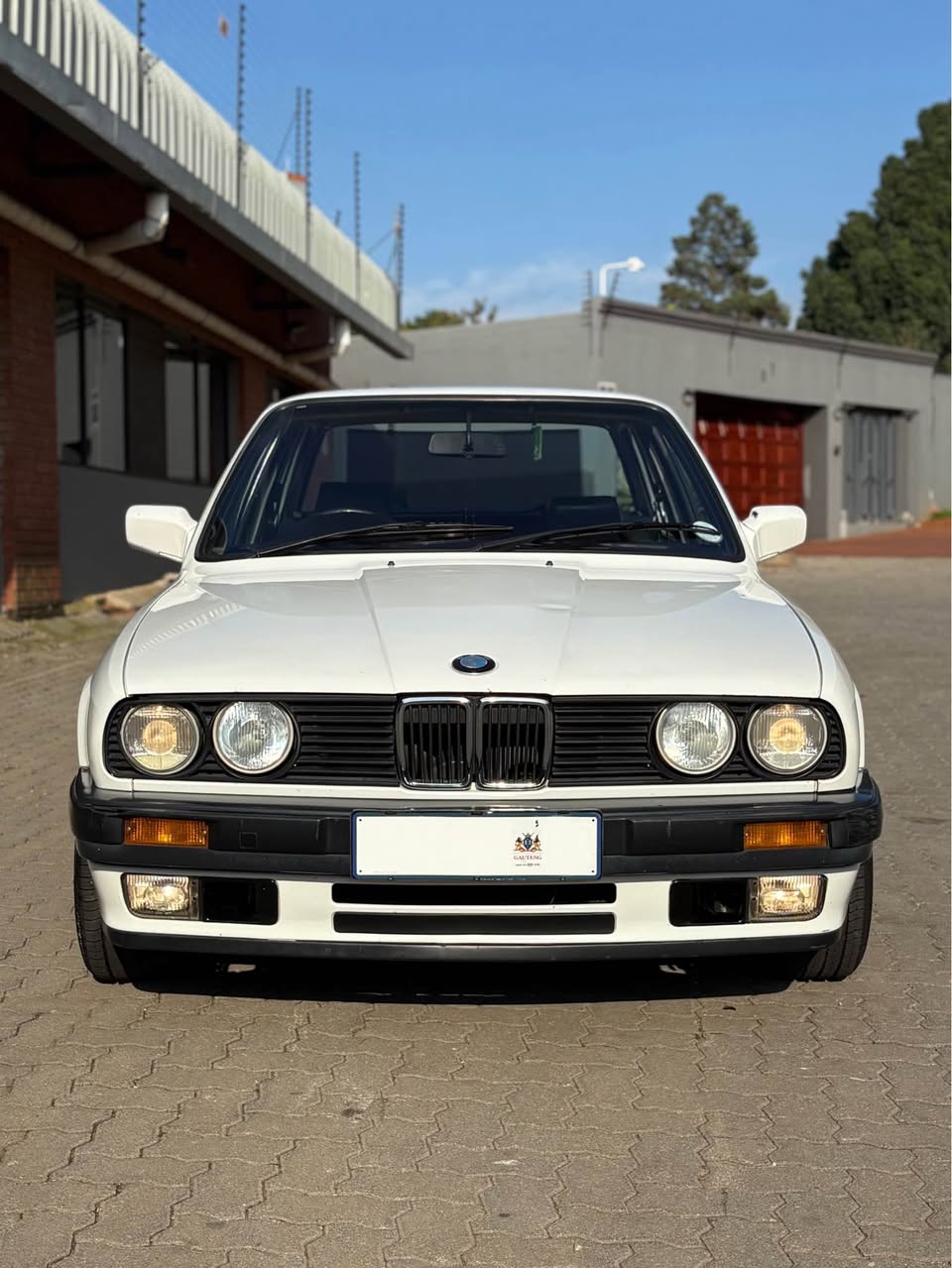bmw 318i