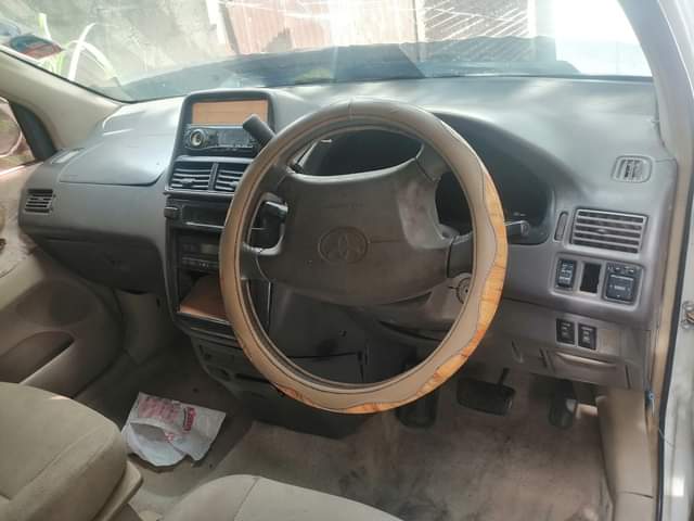 A picture of Toyota Ipsum seat