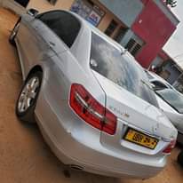 A picture of E300 2009 40M