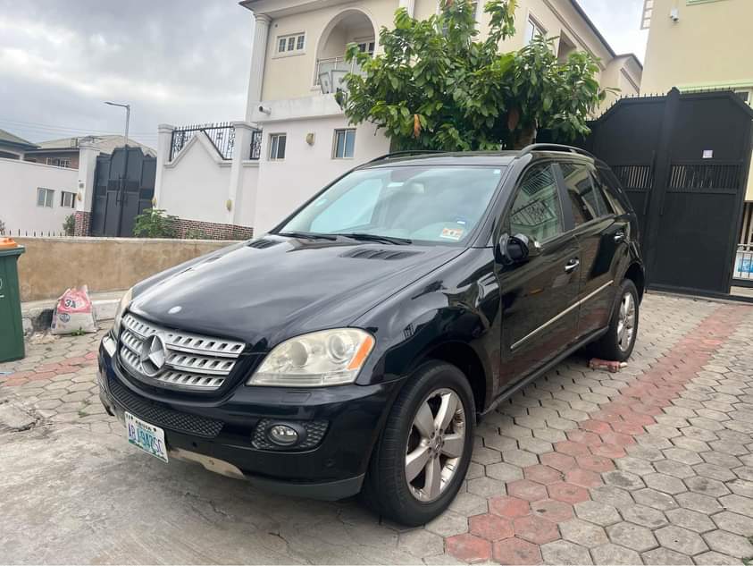A picture of 2007 08 Mercedes Benz ML500