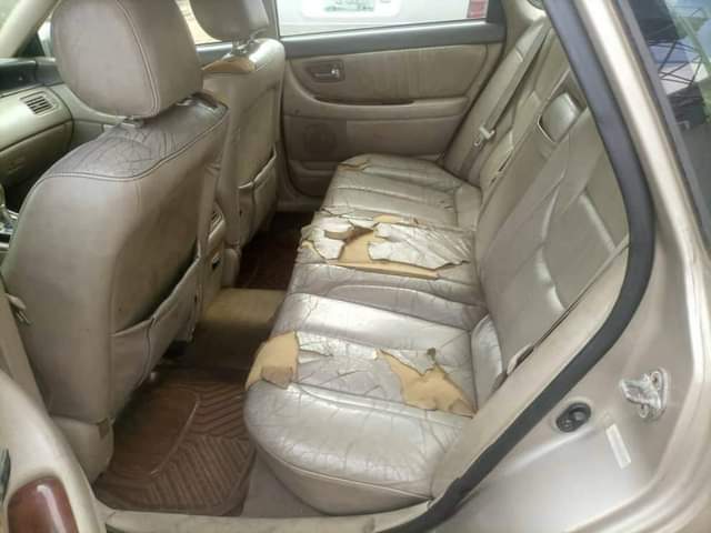 A picture of toyota avalon