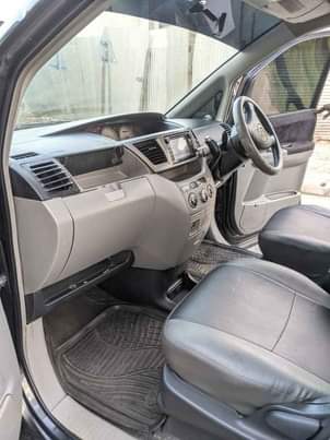 A picture of TOYOTA NOAH NEW SHEP