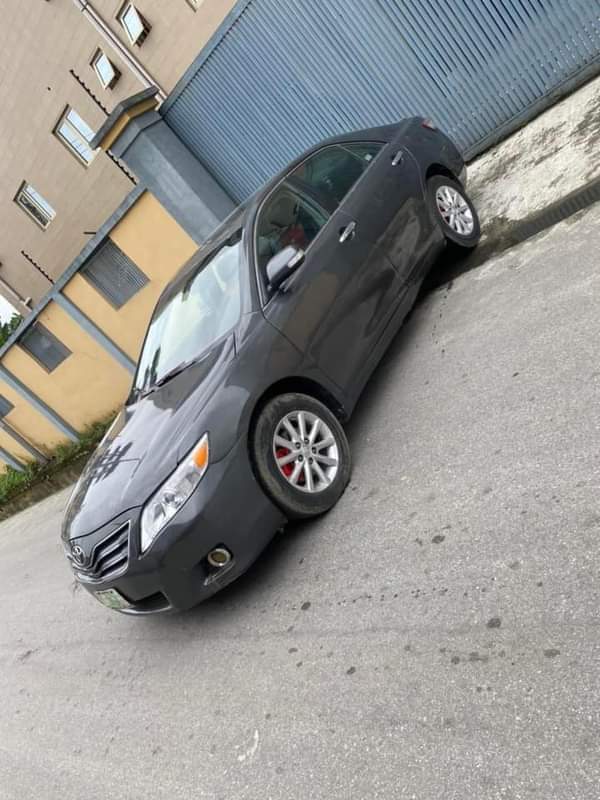 A picture of Distress Sale Extremely clean Toyota Camry 2010 venza engine Please
