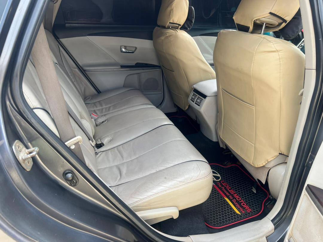 A picture of Awoof deal Pre owned Toyota Venza 2011 first body Pan.