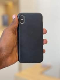 A picture of Iphone x gb64 O6I2O4IO5O