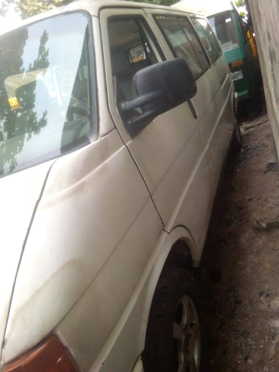 A picture of Volkwagen T4 long