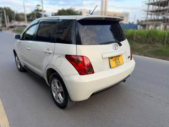 A picture of Toyota ist