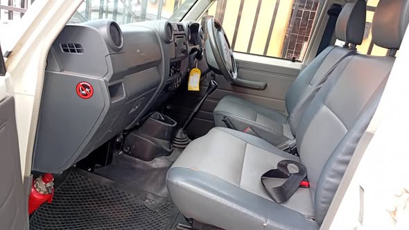 A picture of Land cruiser hard top