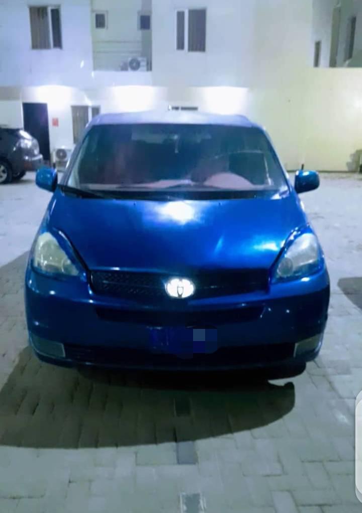 A picture of 2005 Toyota Sienna
