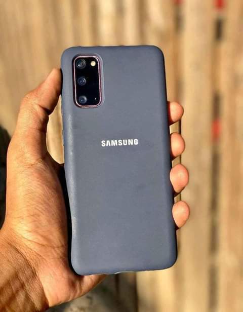 A picture of Samsung S20 5G