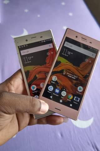 A picture of Sony experia xz1 GB 64 Storage GB 4 Ram