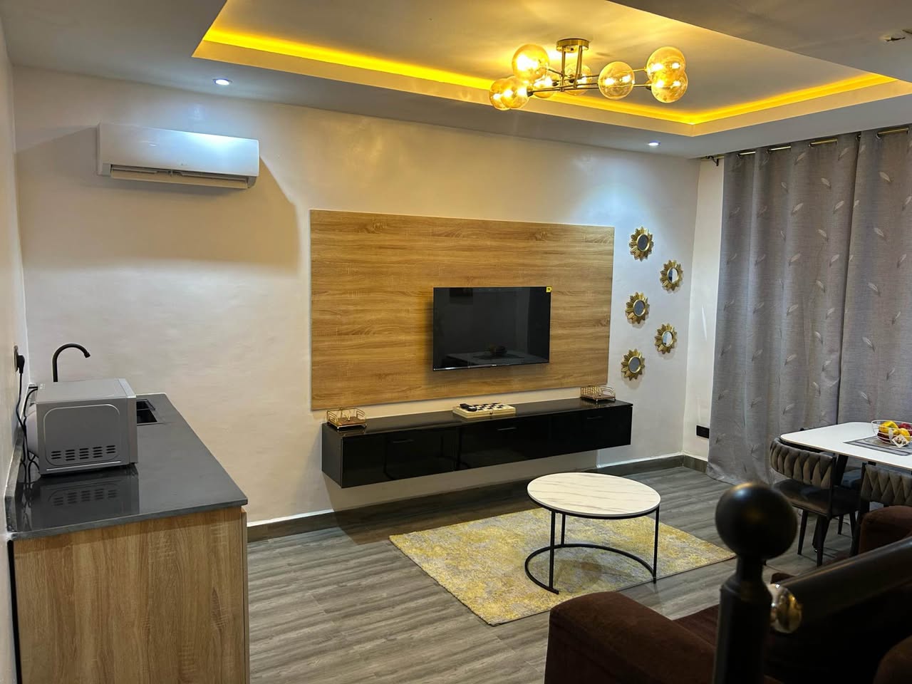 A picture of 4 bedroom terrace short let in Lekki phase 1