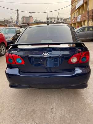 A picture of Toyota Corolla Sport 05