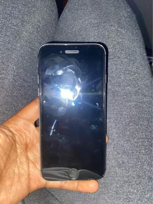 A picture of Iphone 8 plain