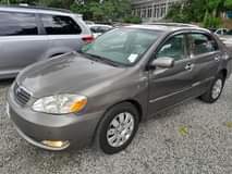 A picture of 2004 Toyota Corolla LE