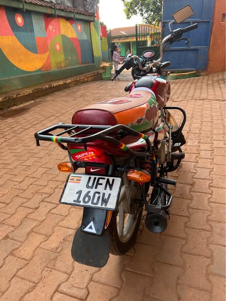 A picture of Bajaj CT 125cc