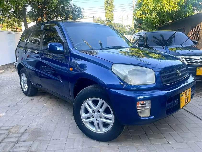 A picture of Contact 0712747229 Facebook Instagram dunia_commission_agents TOYOTA RAV4 Engine code 1zz