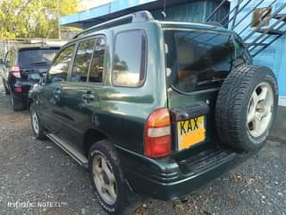suzuki escudo