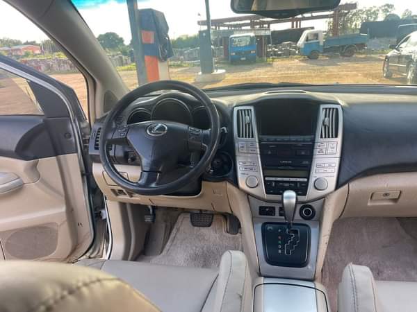 A picture of LEXUS RX330 2007 MODEL WITH DUTY AT KADUNA 7 6