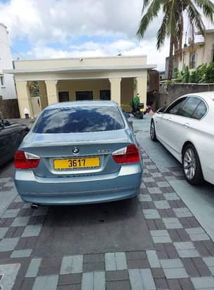 bmw 320i