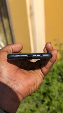 A picture of Samsung a04s