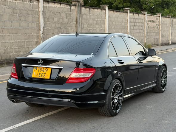 A picture of MERCEDES BENZ C CLASS 200