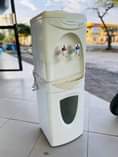A picture of Water dispenser