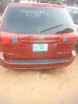 A picture of Toyota sienna 2005