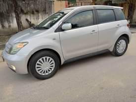 A picture of TOYOTA IST