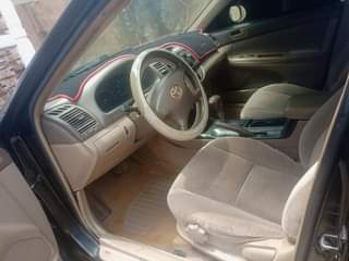 A picture of Camry 05 06 Used like tok
