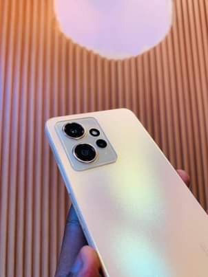 A picture of Redmi note 12