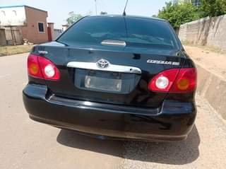 A picture of Clean Used 04 corolla