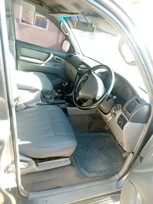 A picture of 2000 Toyota Landcruiser