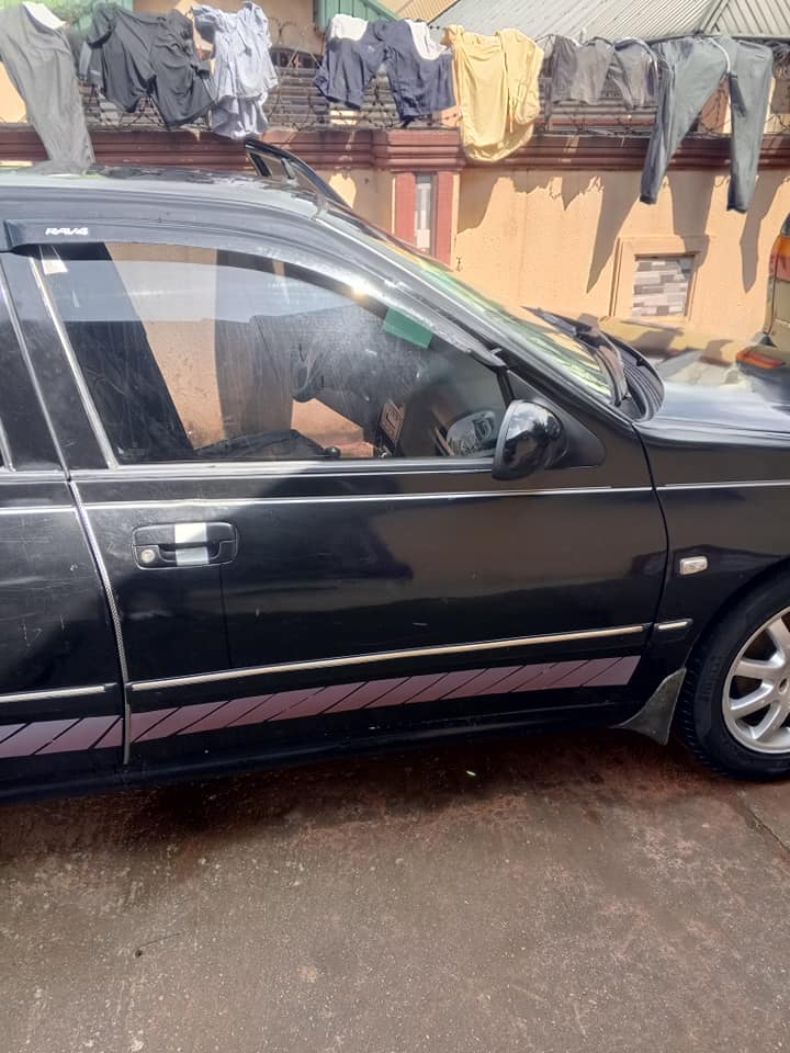 A picture of Peugeot 406